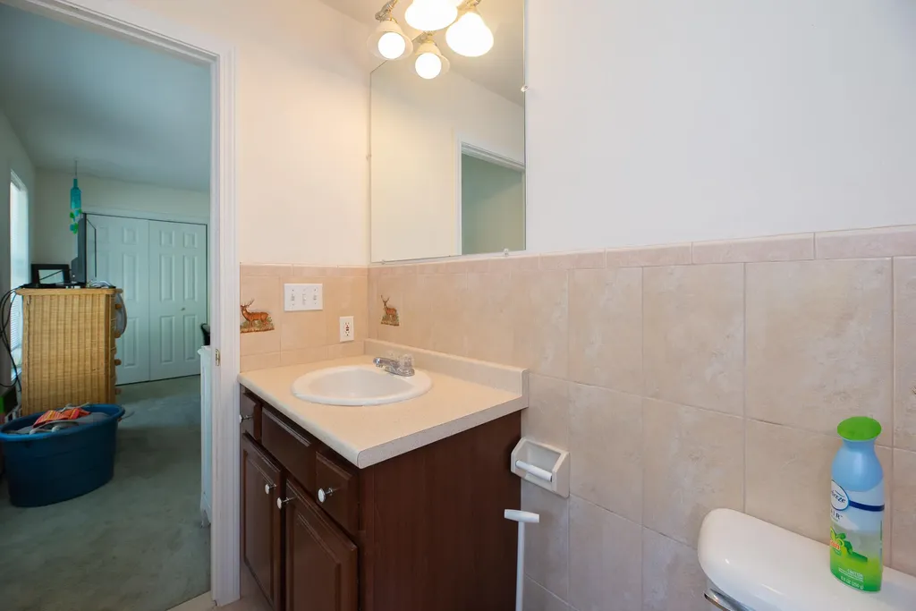 6 Mccue Lane Berwick ME 03901