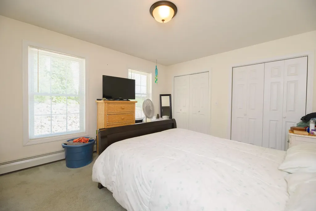 6 Mccue Lane Berwick ME 03901