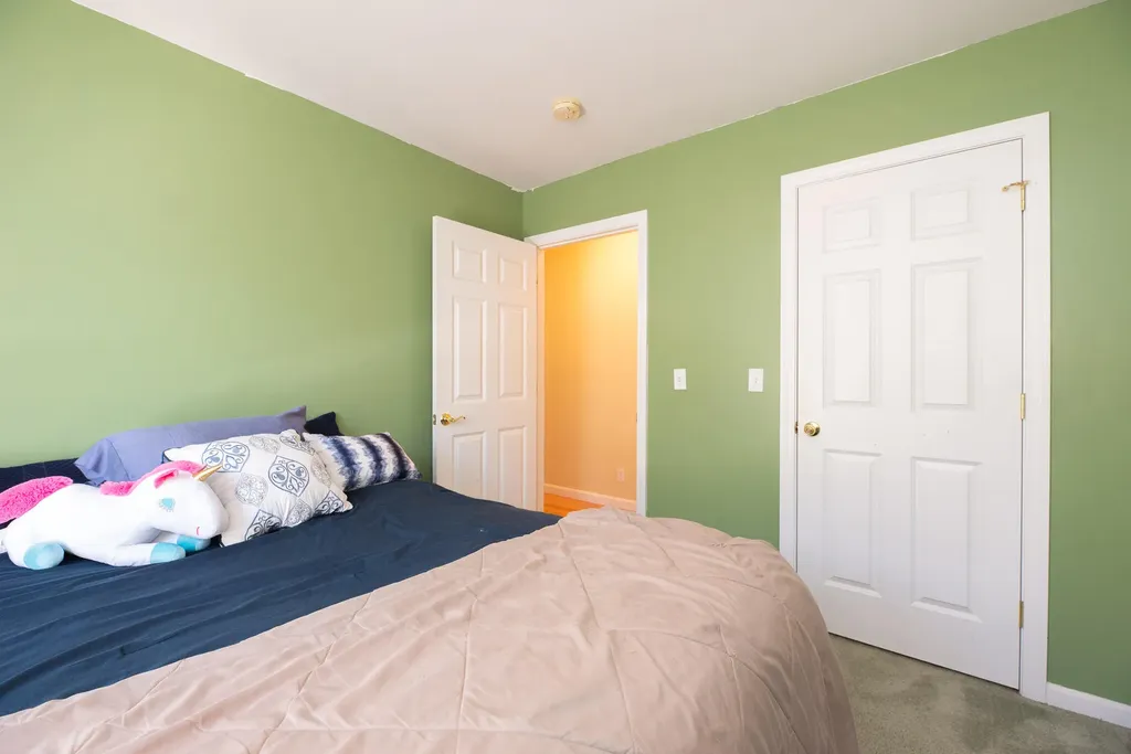 6 Mccue Lane Berwick ME 03901