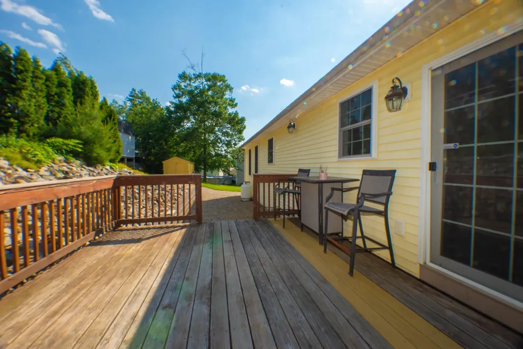 6 Mccue Lane Berwick ME 03901