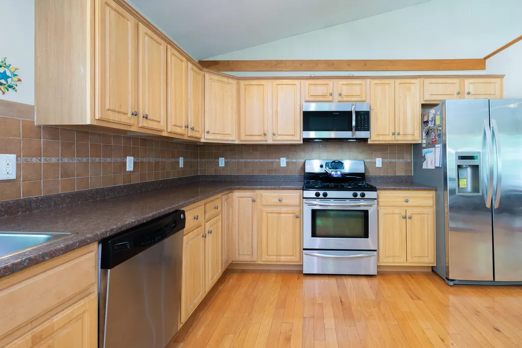 6 Mccue Lane Berwick ME 03901