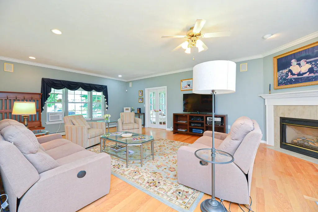 22 Remington Way Kennebunk ME 04043