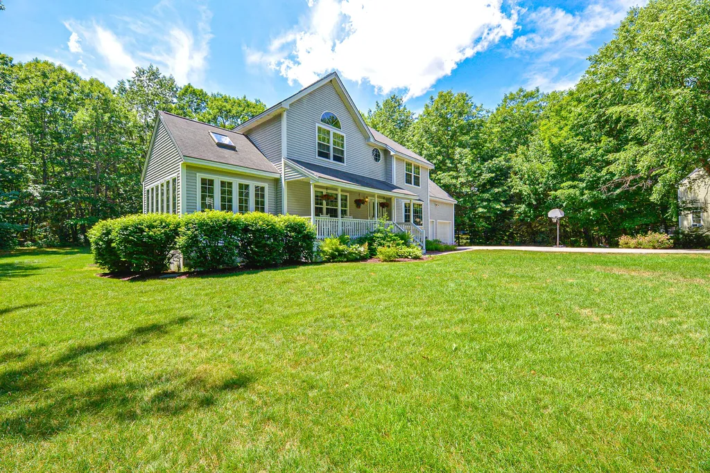 22 Remington Way Kennebunk ME 04043