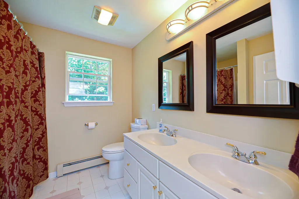 22 Remington Way Kennebunk ME 04043