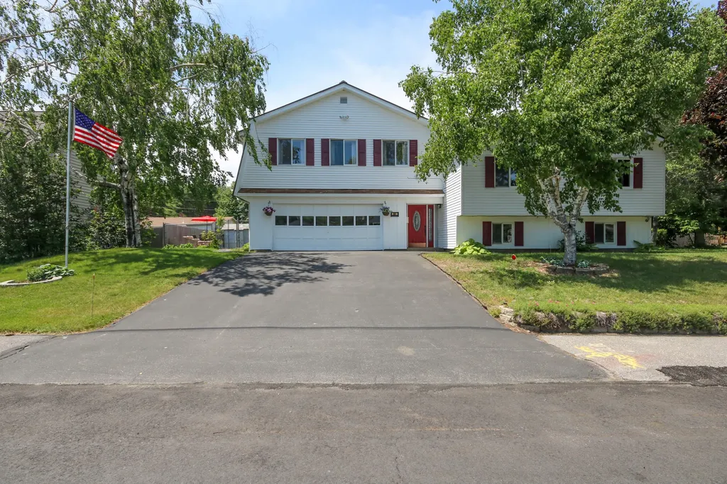 64 Glen Street Augusta ME 04330