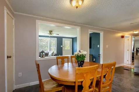 3 Hillside Circle Gardiner ME 04359