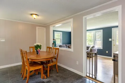 3 Hillside Circle Gardiner ME 04359