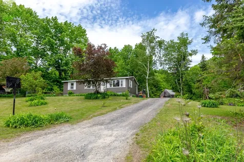 3 Hillside Circle Gardiner ME 04359