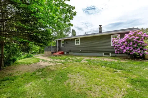 3 Hillside Circle Gardiner ME 04359