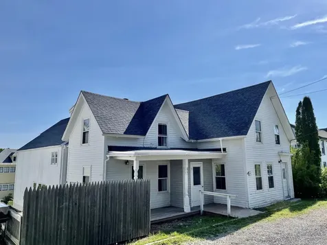 39 High Street Vinalhaven ME 04863
