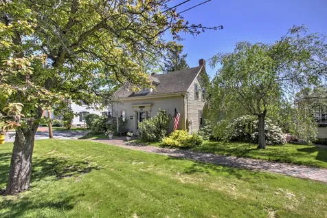 180 Main Street Wiscasset ME 04578