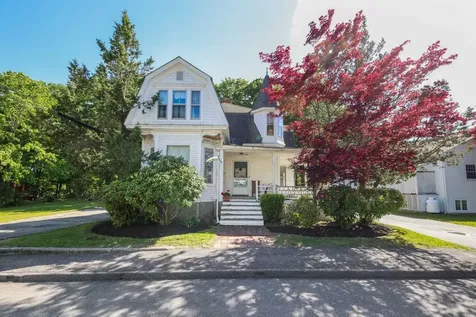 15 Cleveland Street Saco ME 04072