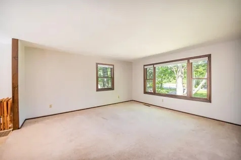 71 Bradstreet Lane Eliot ME 03903