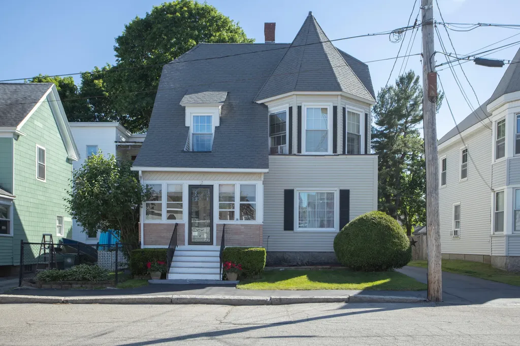 12 Porter Street Biddeford ME 04005