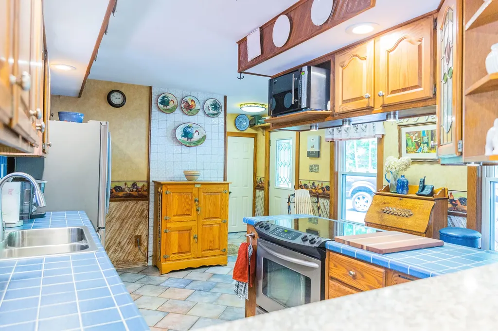 1212 Auburn Road Turner ME 04282