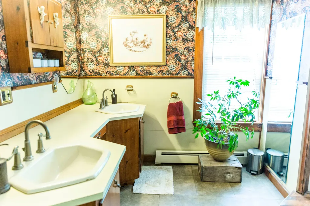 1212 Auburn Road Turner ME 04282