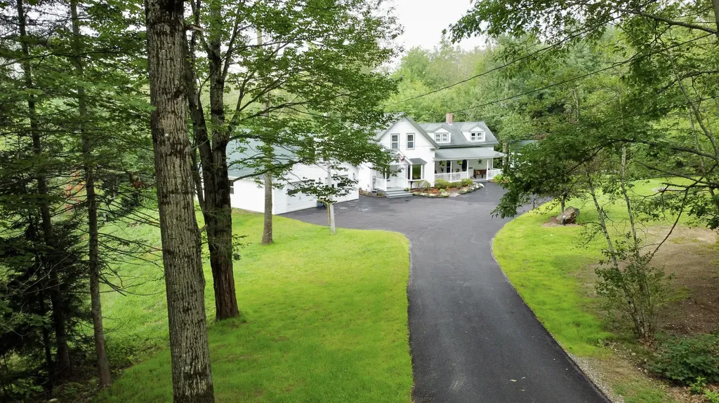 1212 Auburn Road Turner ME 04282