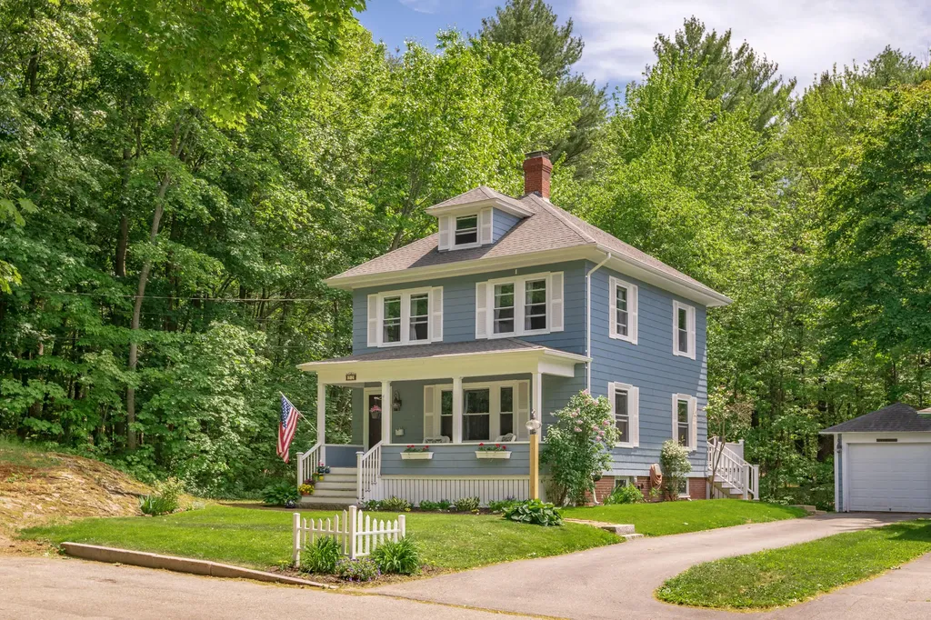 22 Rockland Avenue Portland ME 04102