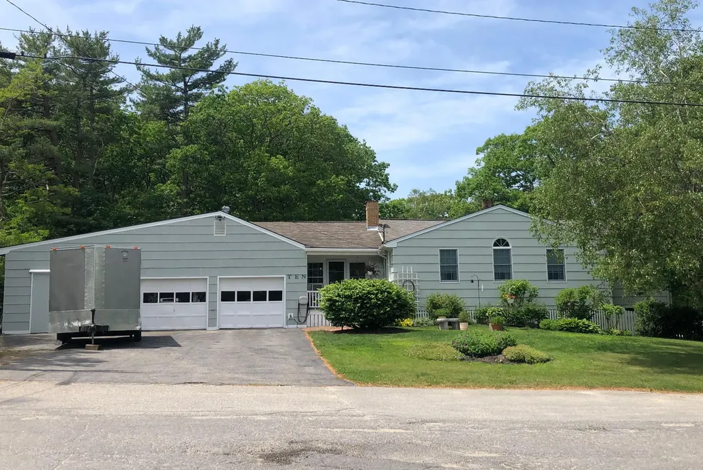 10 Woodland Road Scarborough ME 04074