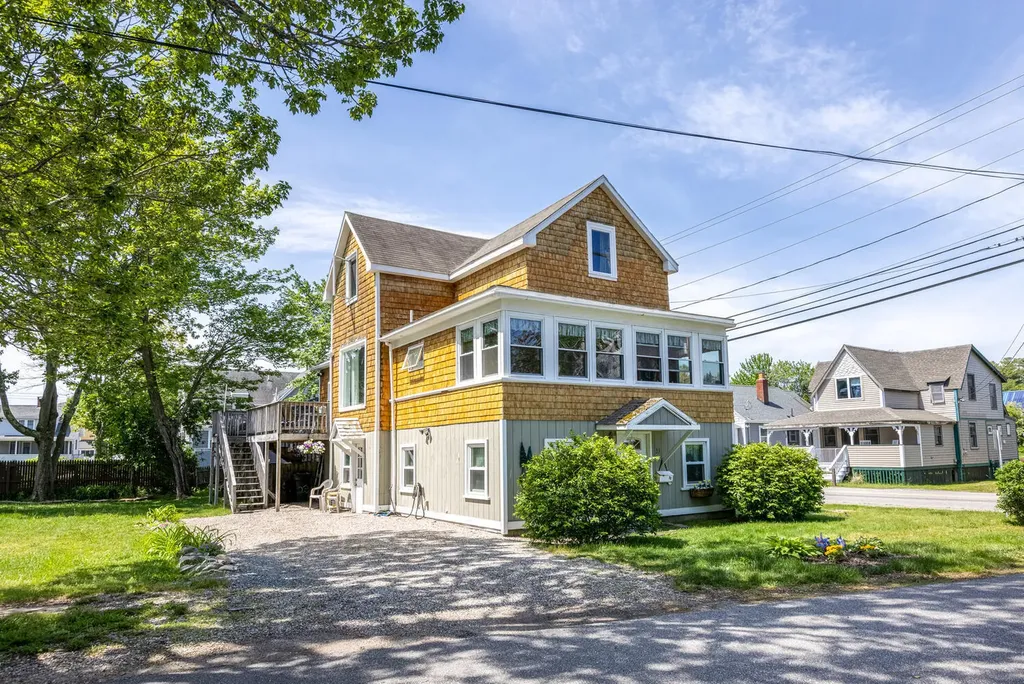 23 Winona Avenue Old Orchard Beach ME 04064