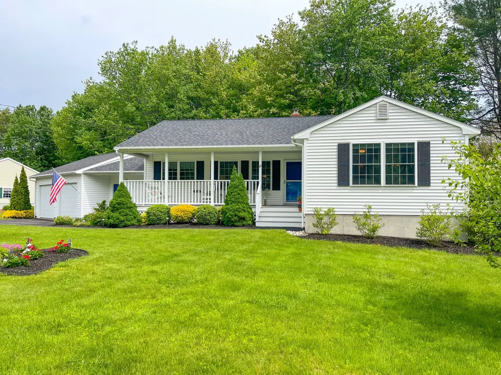 22 Dionne Circle Brunswick ME 04011