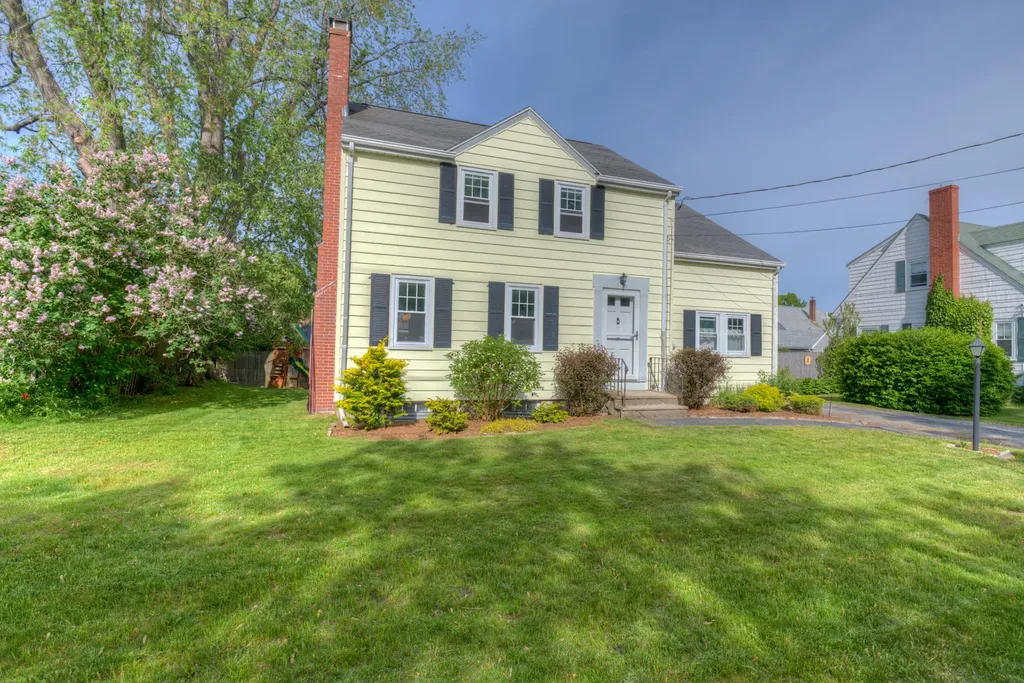 63 Clemons Street South Portland ME 04106