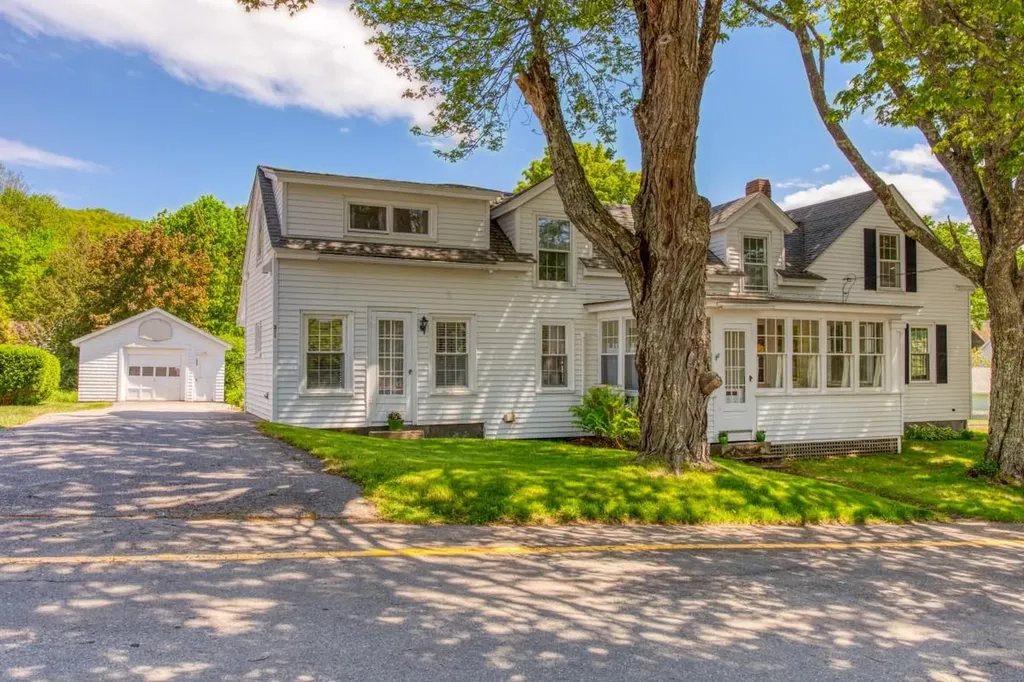9 School Street Boothbay Harbor ME 04538