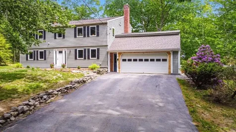 21 Knowles Lane Winthrop ME 04364