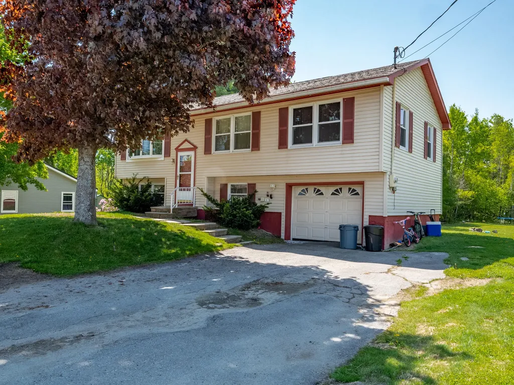 11 Church Street Fairfield ME 04937