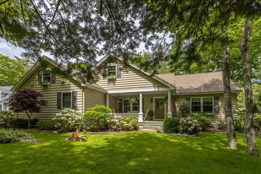 77 Good Wind Lane Camden ME 04843
