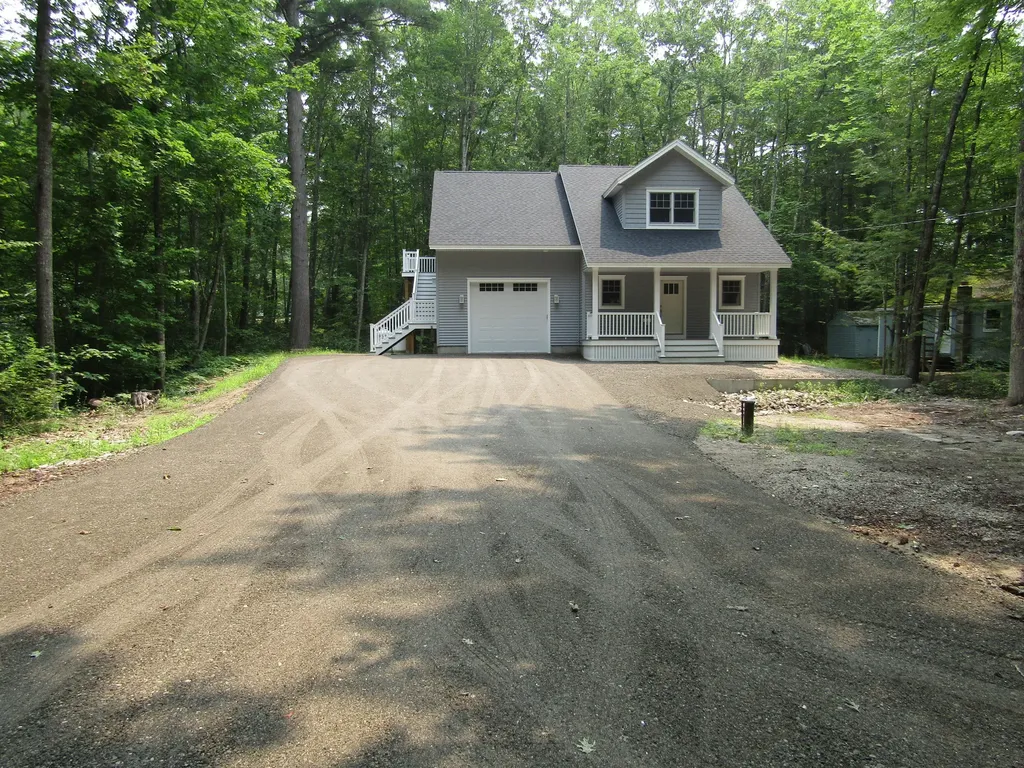 16 Julian Avenue Sebago ME 04029