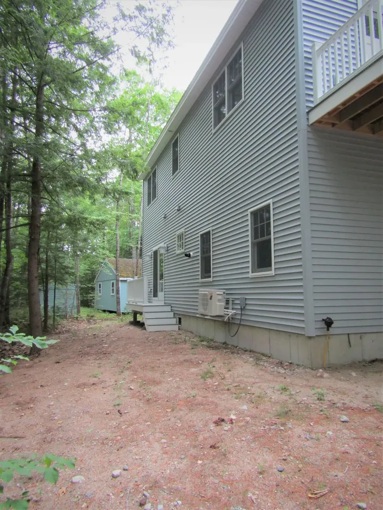 16 Julian Avenue Sebago ME 04029