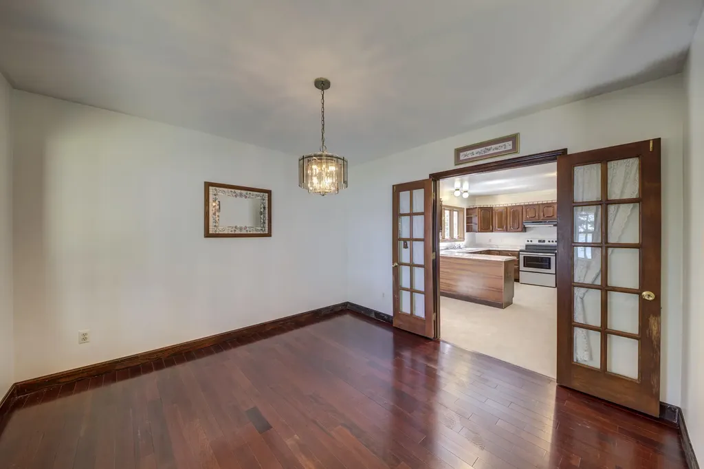 162 Scraggle Point Road Saint George ME 04859