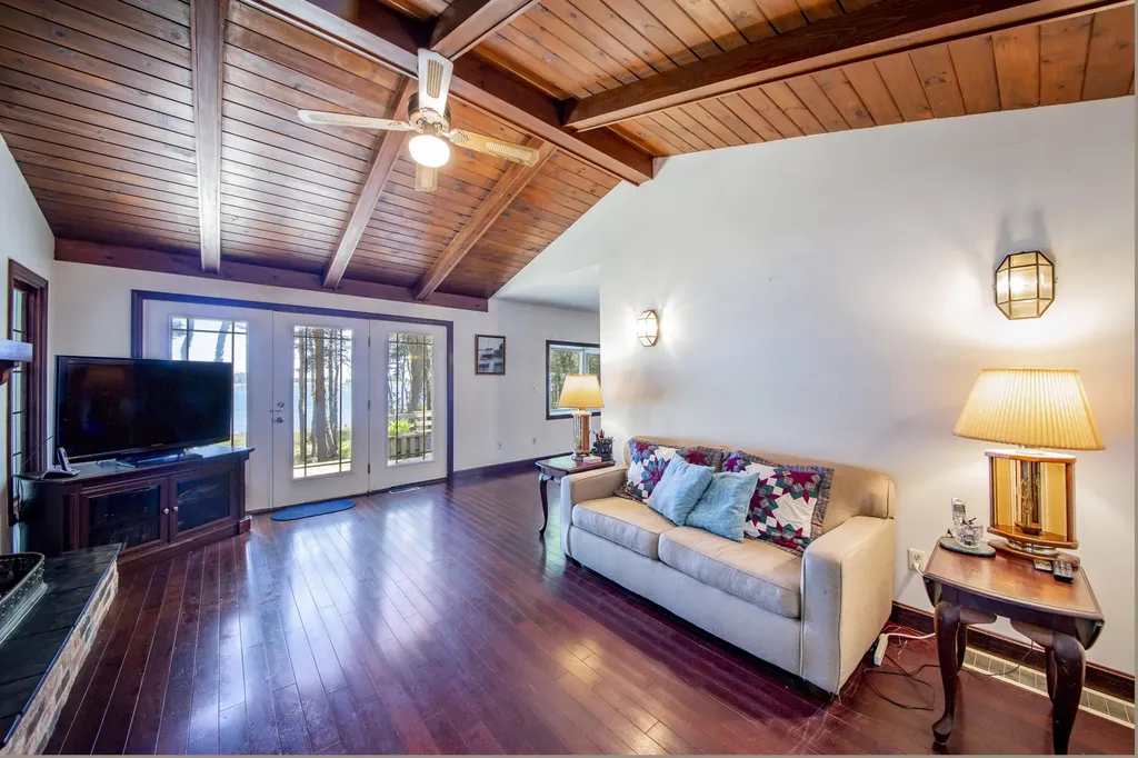 162 Scraggle Point Road Saint George ME 04859