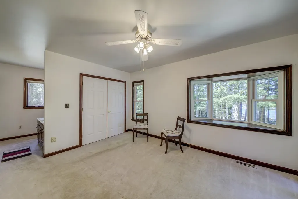 162 Scraggle Point Road Saint George ME 04859