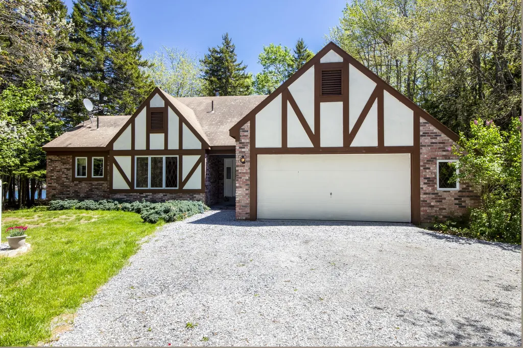162 Scraggle Point Road Saint George ME 04859