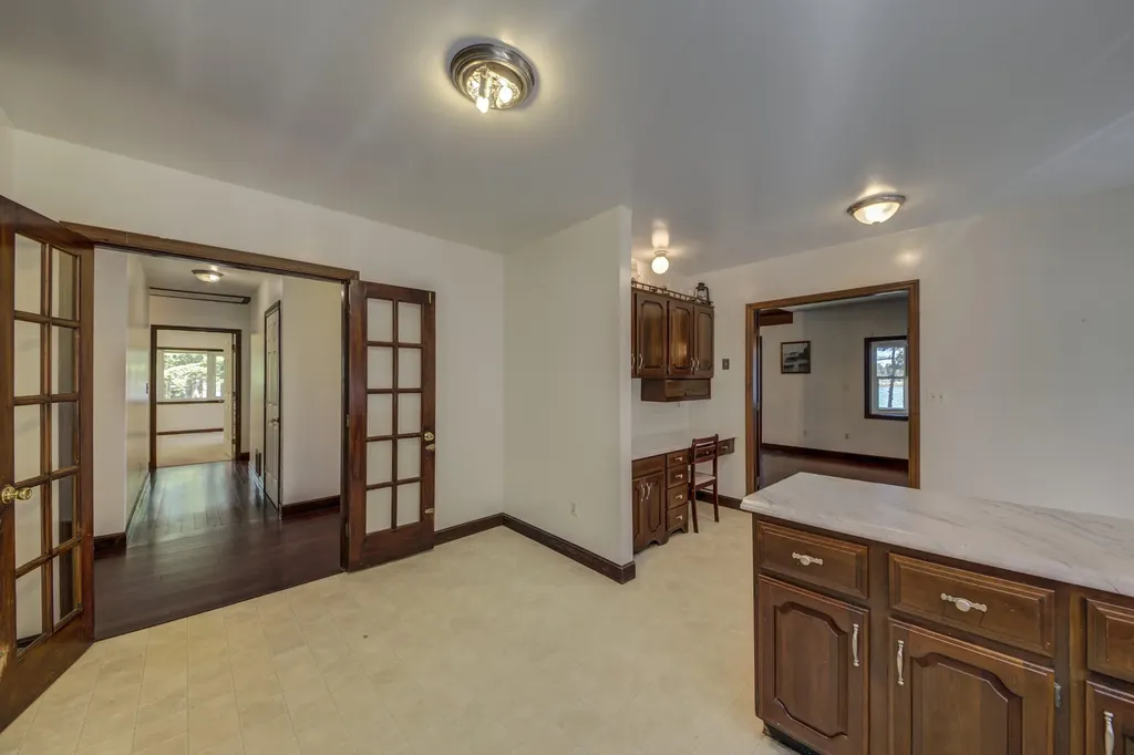 162 Scraggle Point Road Saint George ME 04859