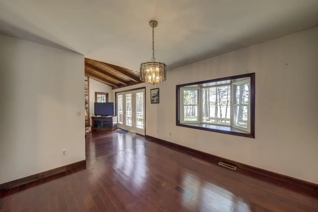 162 Scraggle Point Road Saint George ME 04859