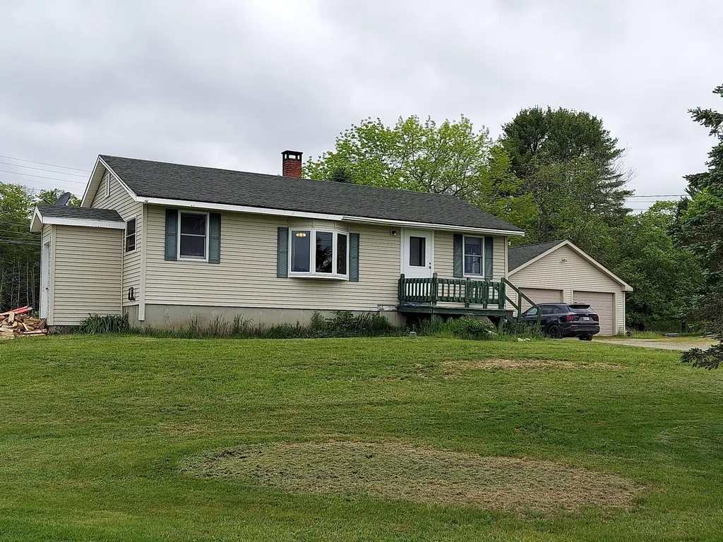 1016 E East Waldo Road Belfast ME 04915