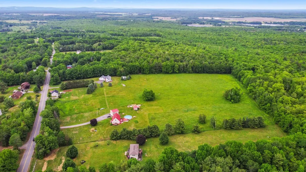 403 Ridge Road Fairfield ME 04937