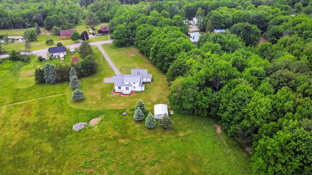 403 Ridge Road Fairfield ME 04937