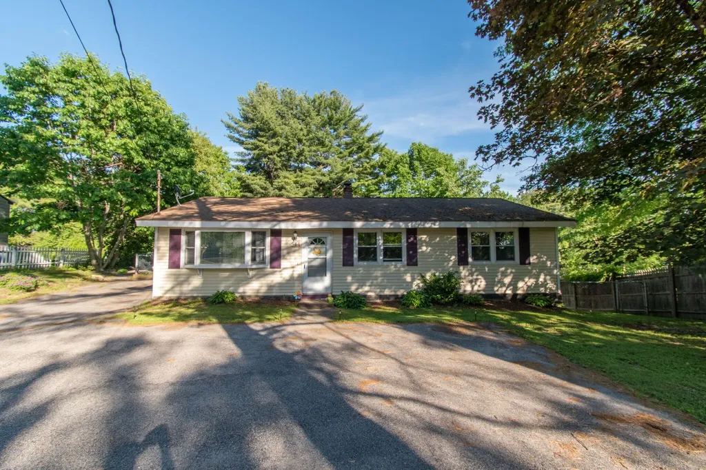 544 Spring Street Westbrook ME 04092