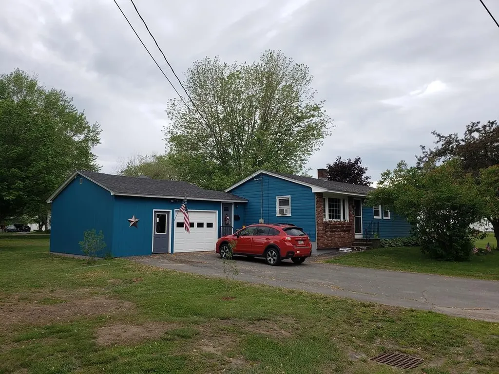 12 Vaughn Street Madison ME 04950