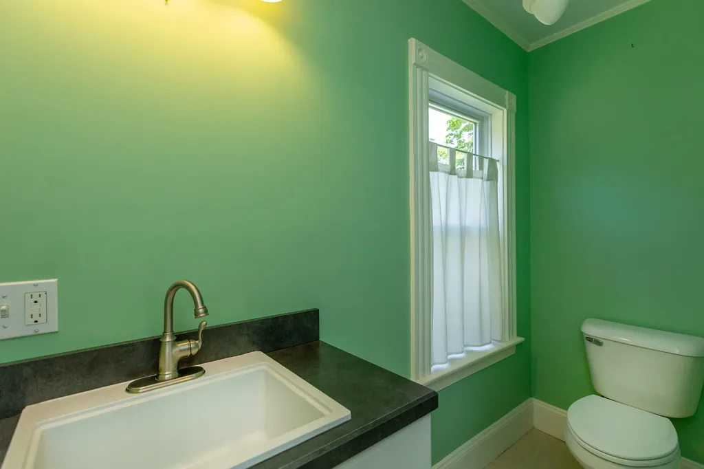 374 Washington Street Bath ME 04530