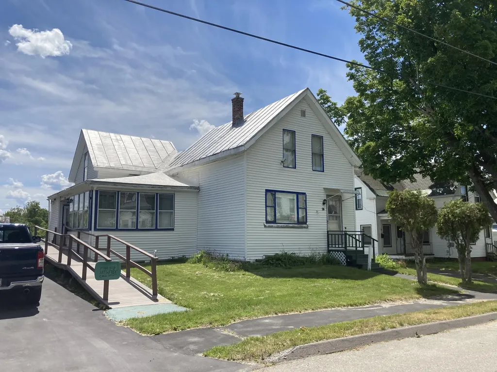 14 Ash Street Waterville ME 04901