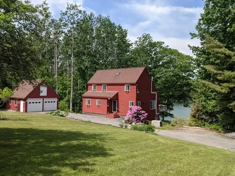 83 Bryer's Circle Boothbay ME 04537