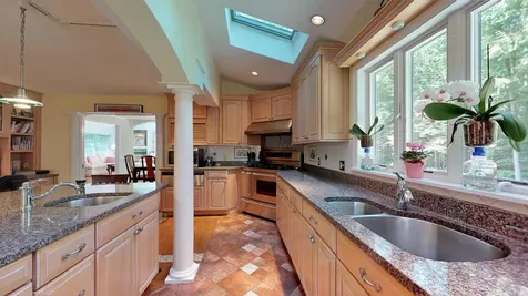 17 Brookside Drive Falmouth ME 04105
