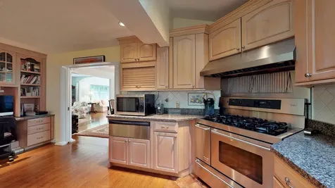 17 Brookside Drive Falmouth ME 04105