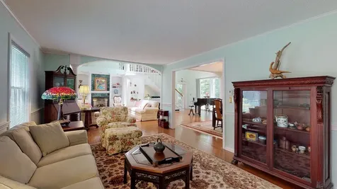 17 Brookside Drive Falmouth ME 04105