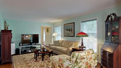 17 Brookside Drive Falmouth ME 04105